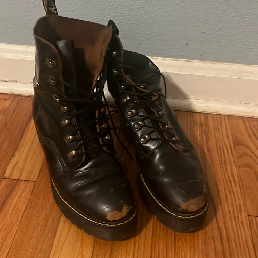 Authentic Doc Martin AirWair Leona Used Boots